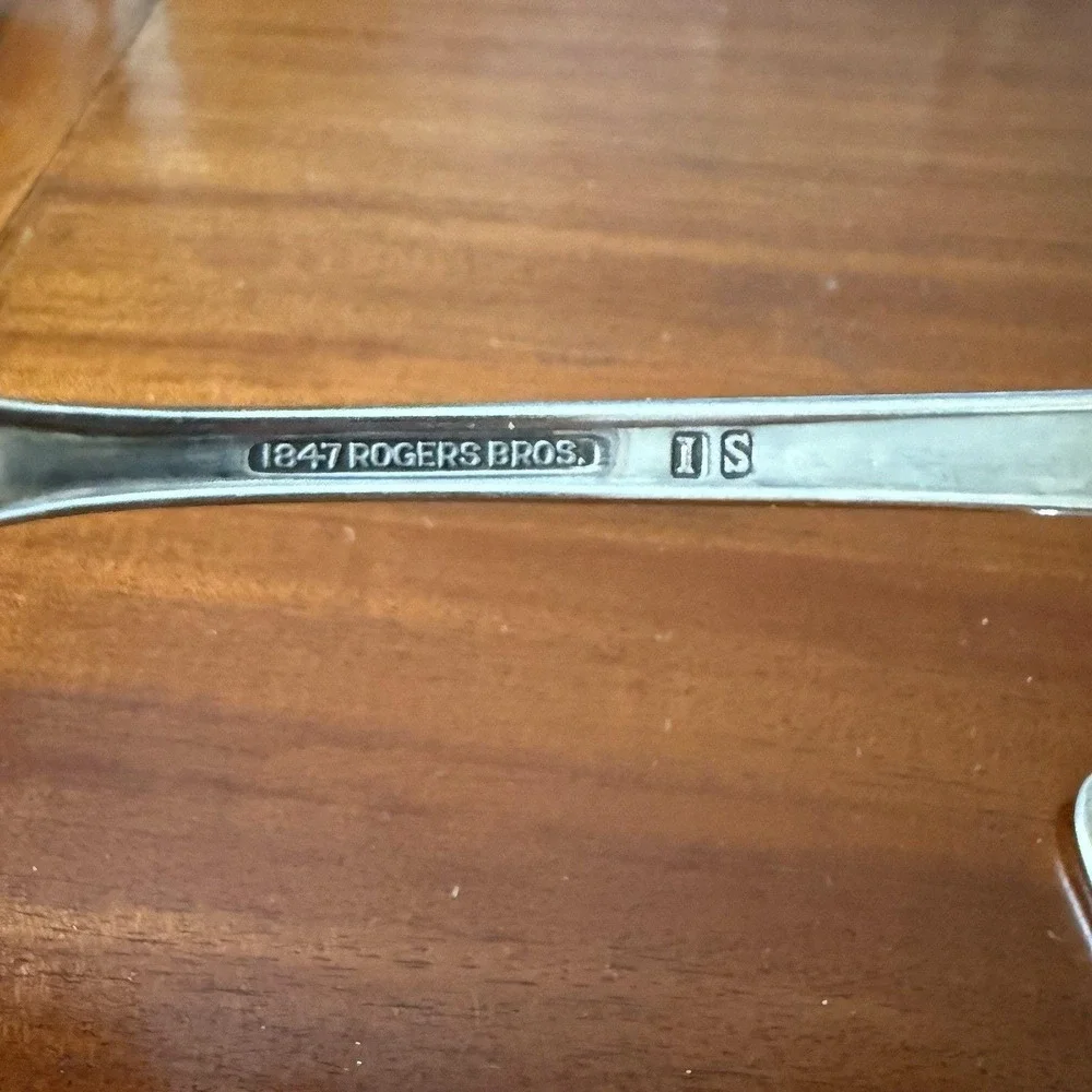 Set of 8 Vintage‎ 1847 Rogers Bros IS Luncheon Forks 7